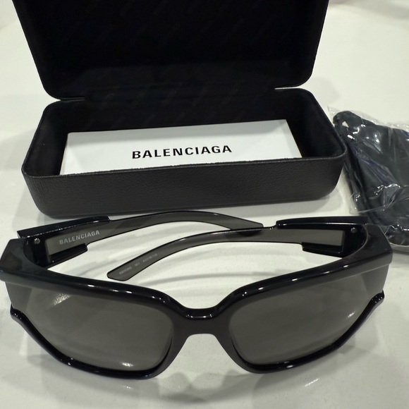 Balenciaga Dark Gray Sunglasses - Picture 10 of 10